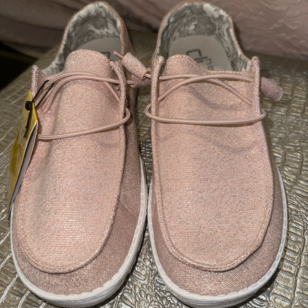 Hey Dude Wendy stretch women’s size 8